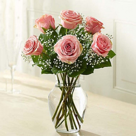 Gorgeous Peach - 6 Stems Vase